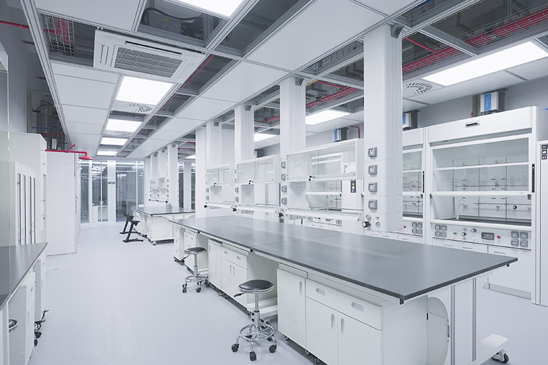 米易实验室革新：安全与科技的现代融合
